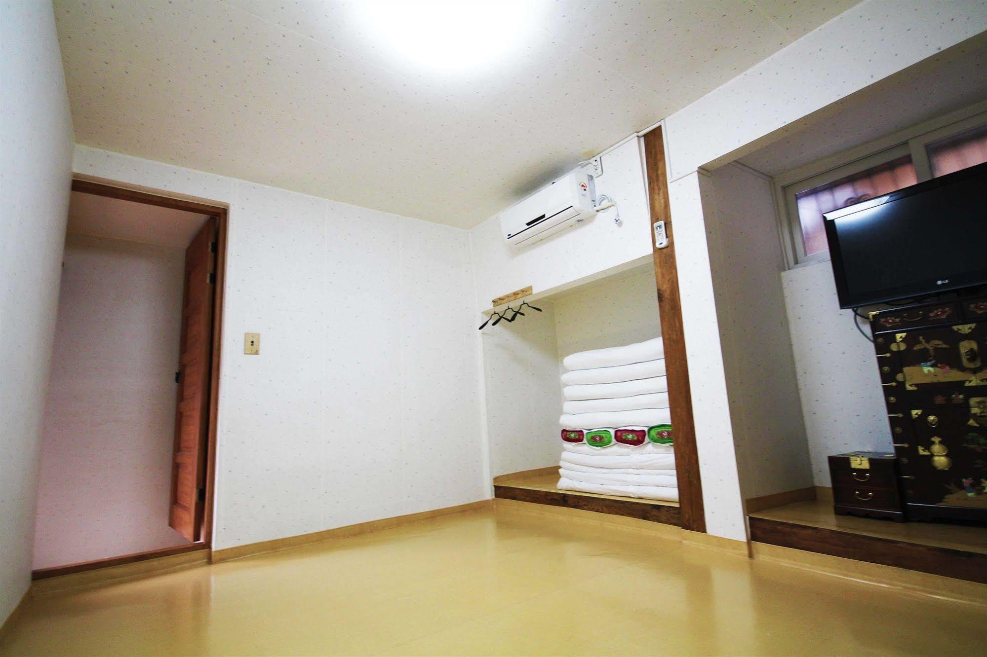 Ohbok Guesthouse Seoul Exterior photo
