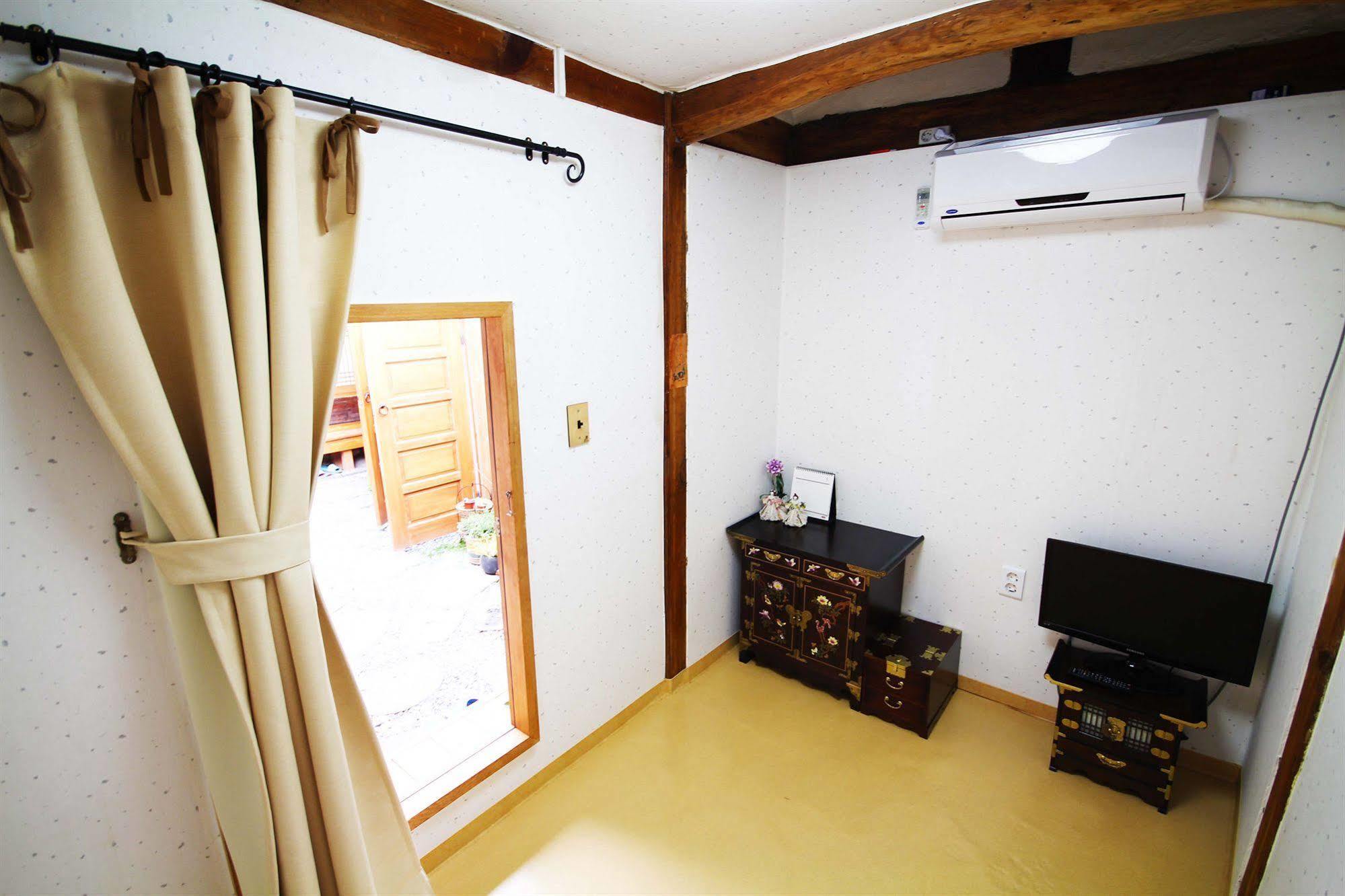 Ohbok Guesthouse Seoul Exterior photo